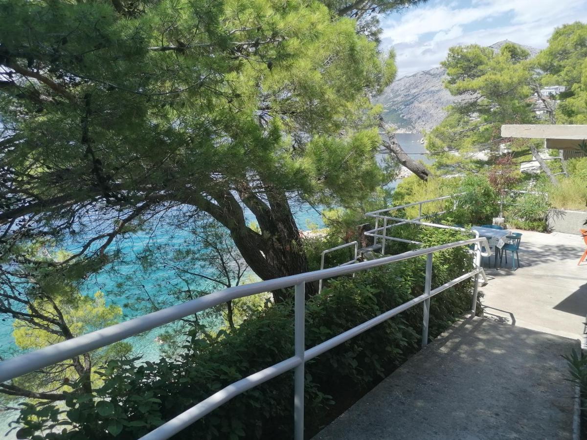 Apartmani Mares - 20 M From The Beach Brela Eksteriør bilde