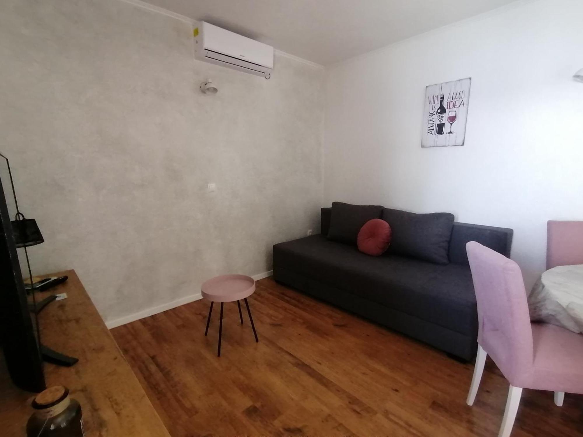 Apartmani Mares - 20 M From The Beach Brela Rom bilde